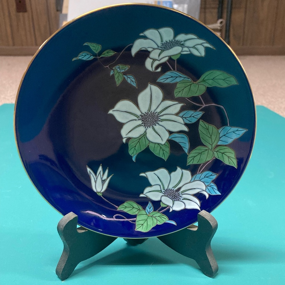 Ashibi Flower of the Month Plate August